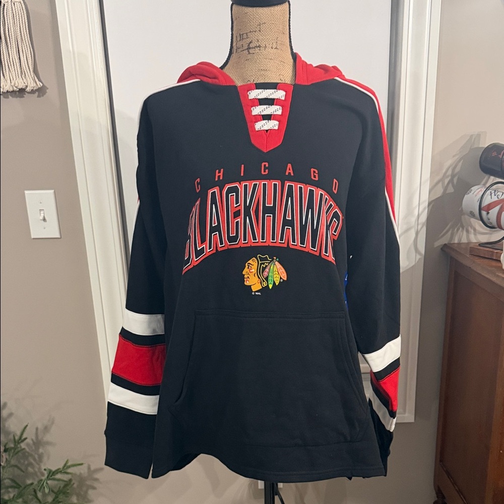 NHL Chicago Blackhawks Black and Red Hoodie Unisex 2X XXL